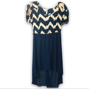 Boho | Navy/cream chevron print high low dress